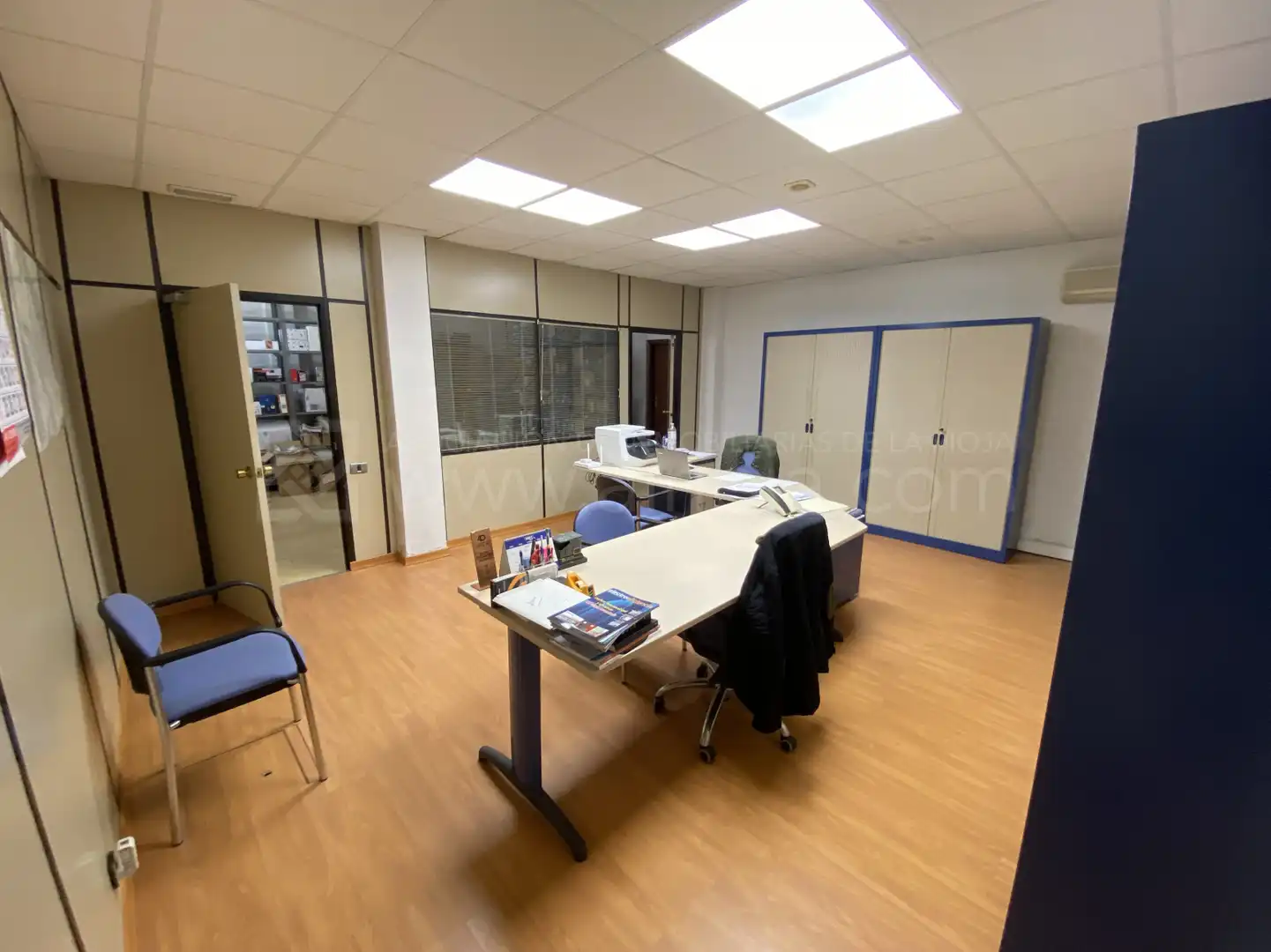 Local en venta en  Logroño