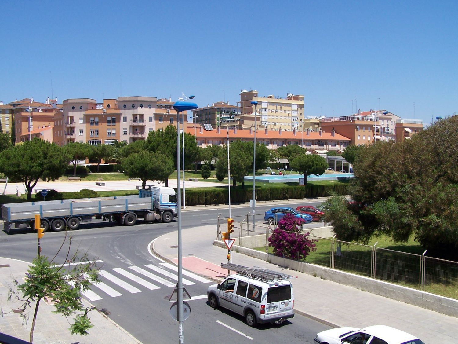Vista exterior de Pis de lloguer en  Huelva Capital amb Moblat i Balcó