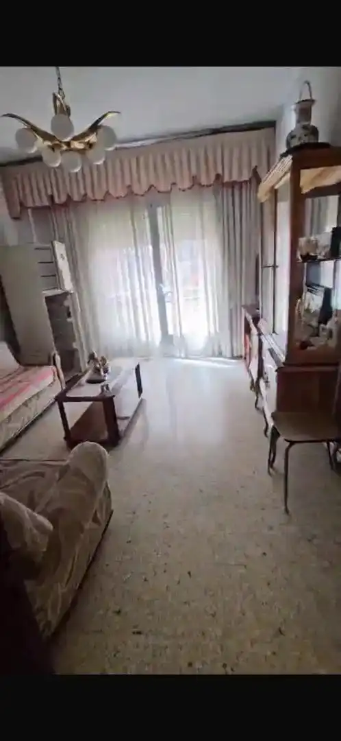 Sala d'estar de Casa o xalet en venda en  Madrid Capital amb Aire condicionat i Balcó
