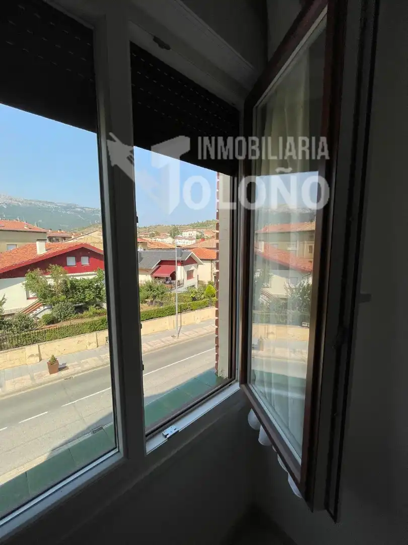 Vista exterior de Pis en venda en Labastida / Bastida amb Calefacció, Parquet i Forn