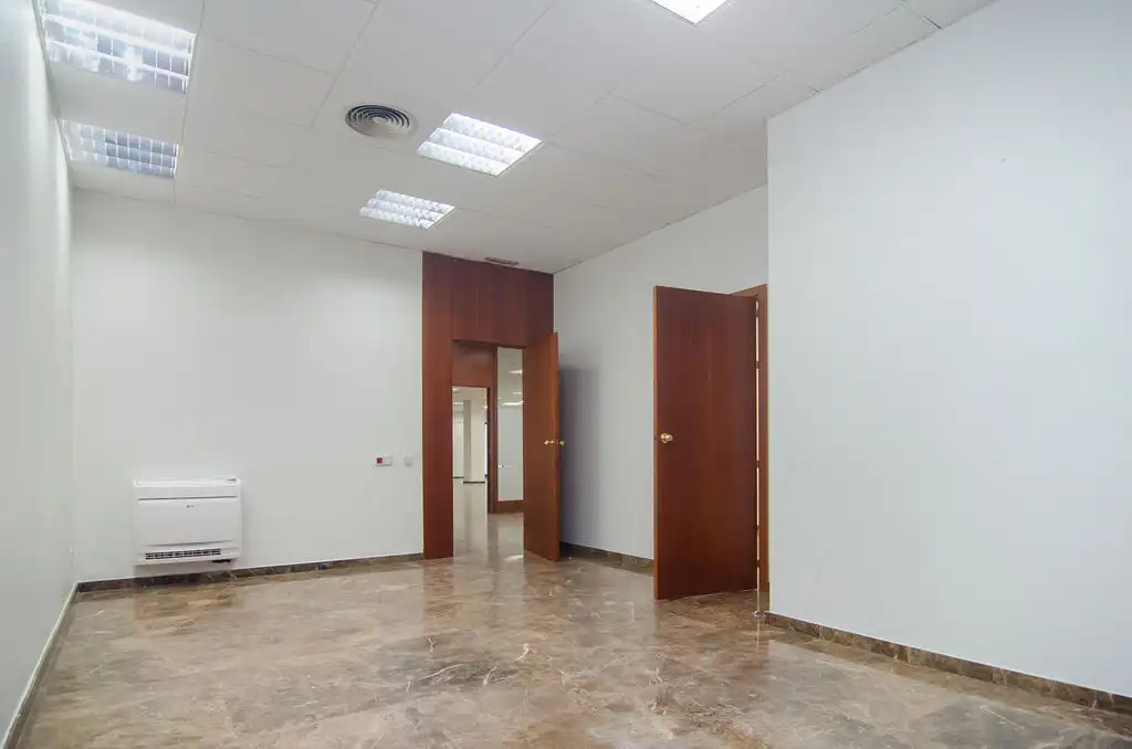 Local comercial de lloguer a C/ Santa María, imagen 16