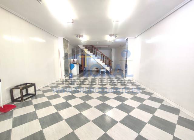 Local comercial en Alquiler en Calle Covadonga, 2 en Corvera de Asturias