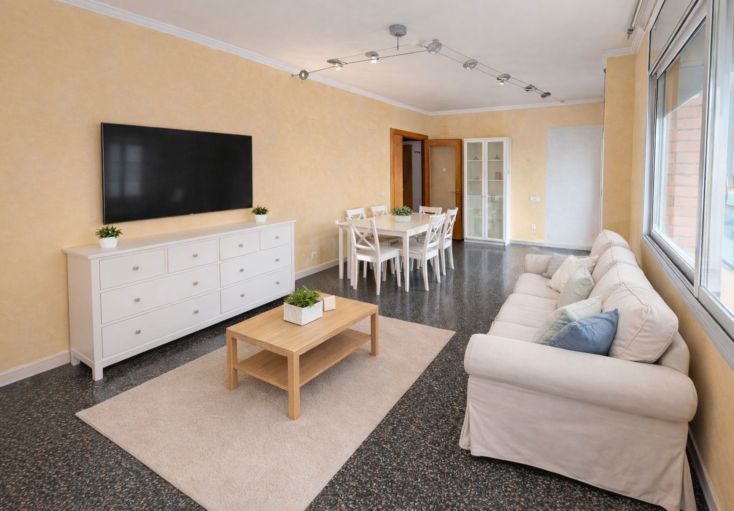 Sala d'estar de Pis en venda en Badalona amb Calefacció, Balcó i Internet