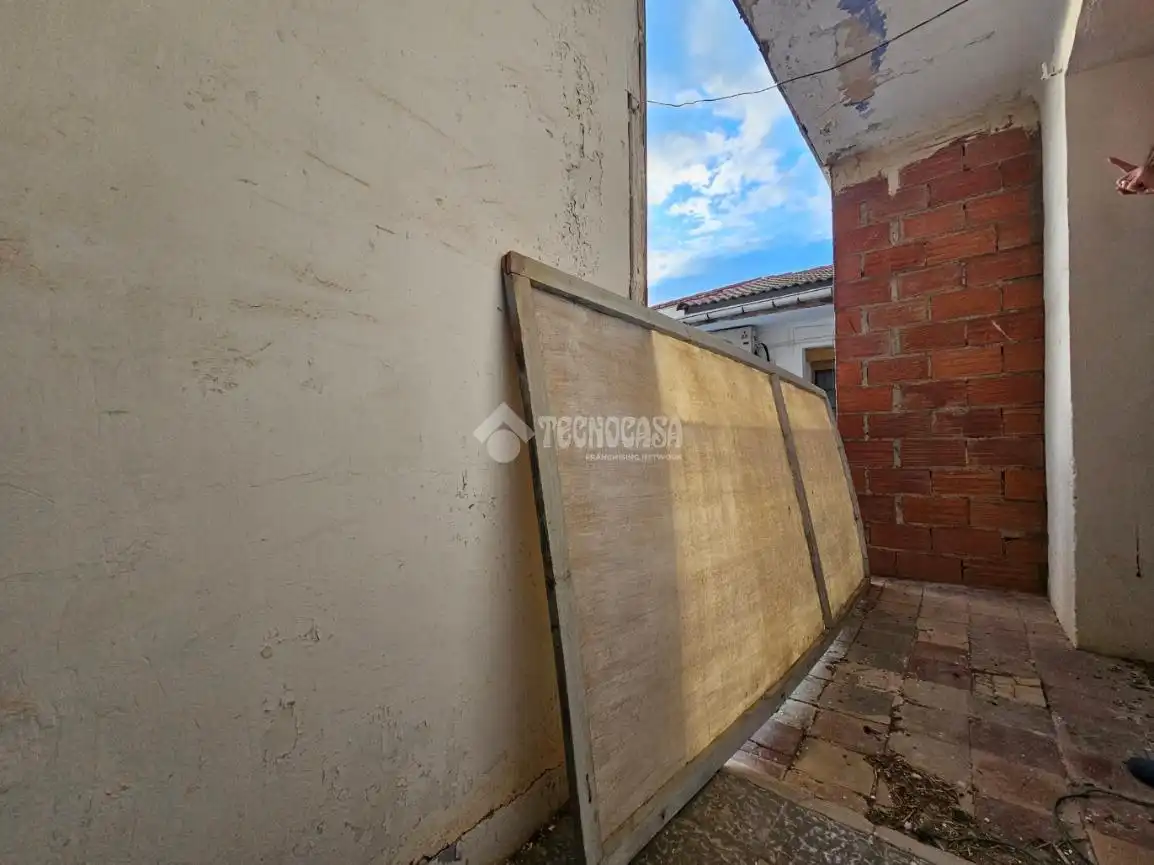 Buildings for sale in Remolinos