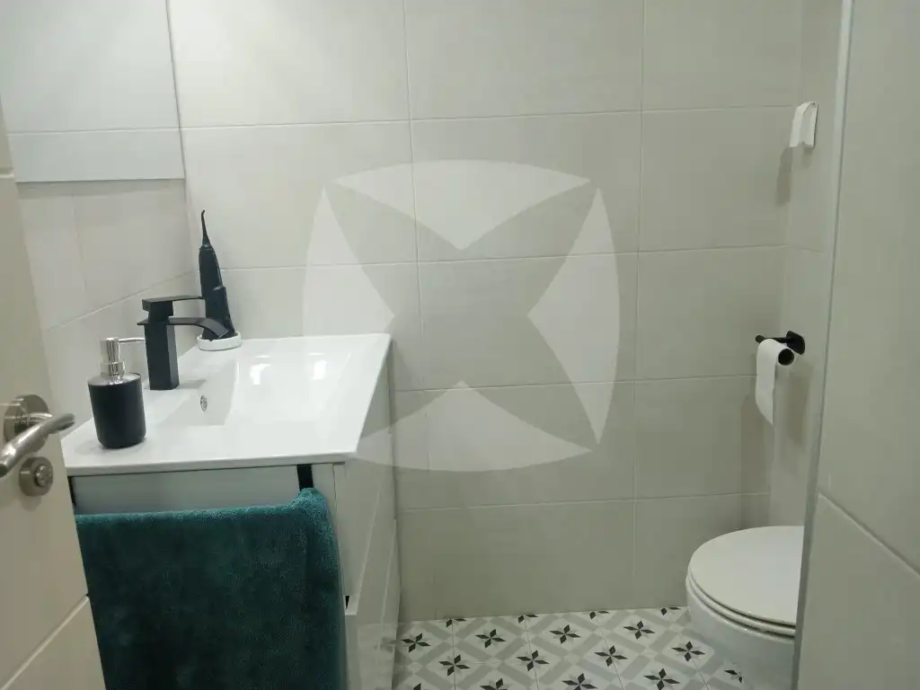 Bany de Casa adosada en venda en Cáceres amb Terrassa