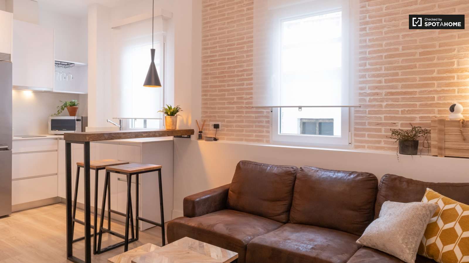 Apartment to share in Argüelles