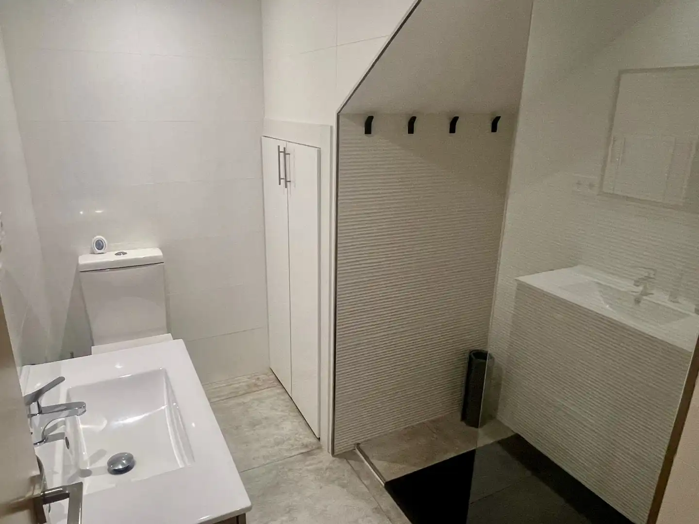 Baño de Casa adosada en venta en Almería con Aire acondicionado, Parquet y Amueblado