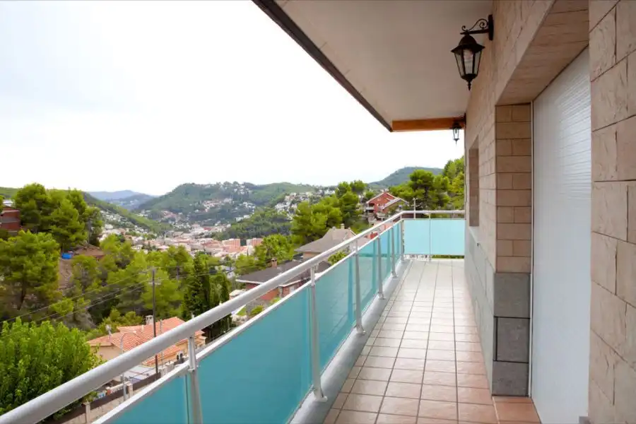 Terrassa de Casa o xalet en venda en Vallirana amb Aire condicionat i Terrassa