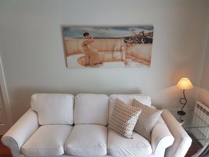 Living room of Flat to rent in  Barcelona Capital  with Air Conditioner, Heating and Parquet flooring