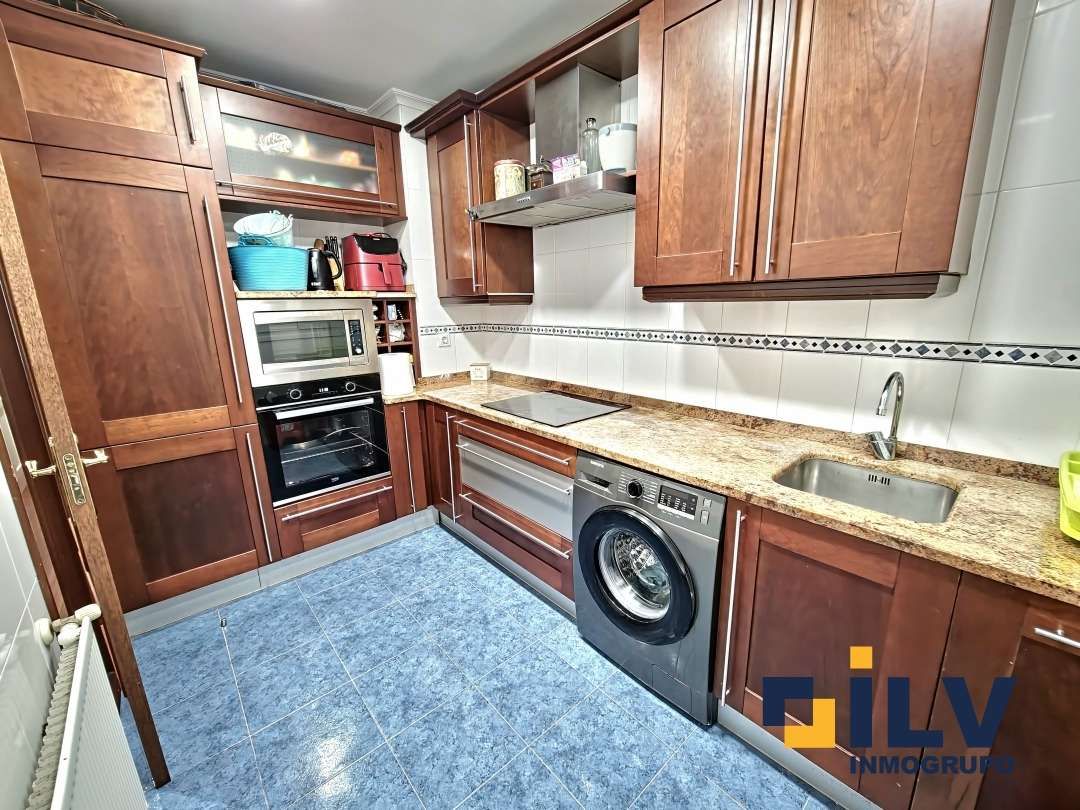 Cocina de Piso en venta en Santurtzi  con Calefacción y Amueblado