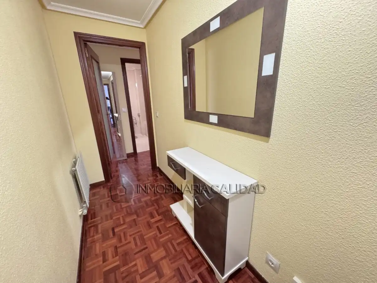 Piso en venta en Burgos con Calefacción, Trastero y Amueblado