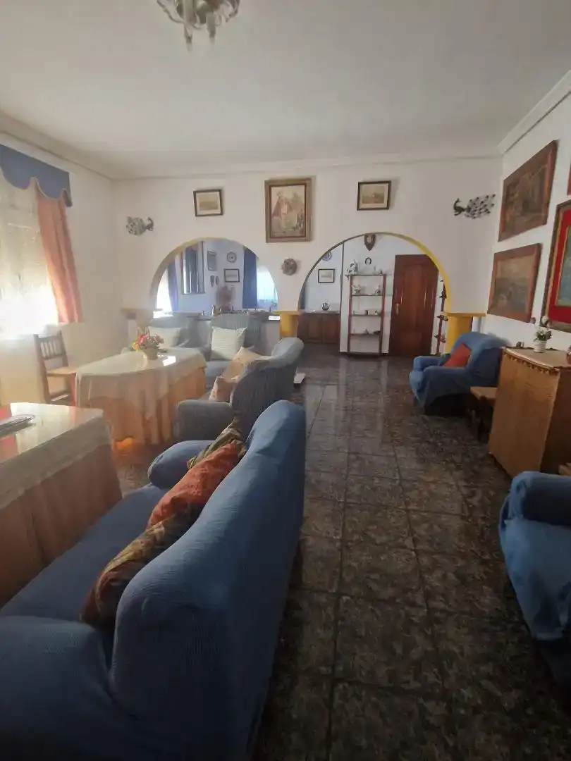 Sala d'estar de Finca rústica en venda en Andújar amb Aire condicionat, Piscina i Balcó