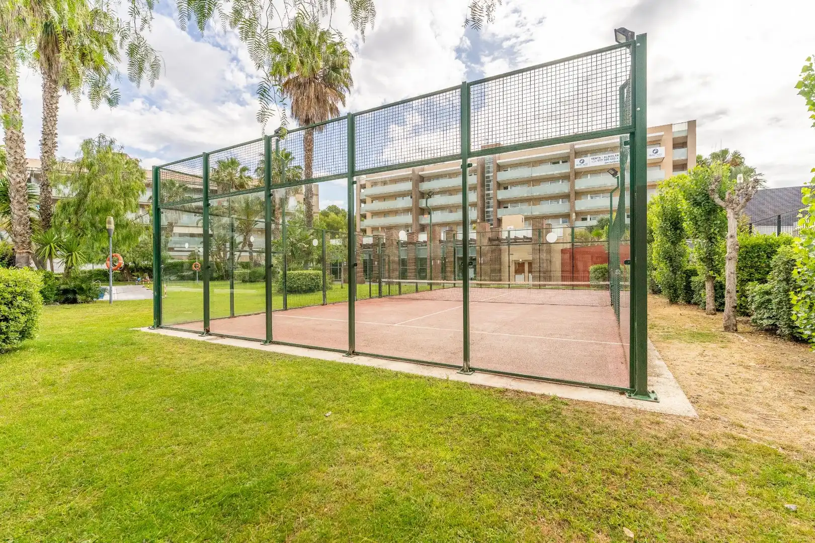 Jardí de Planta baixa en venda en Salou amb Aire condicionat, Calefacció i Jardí privat