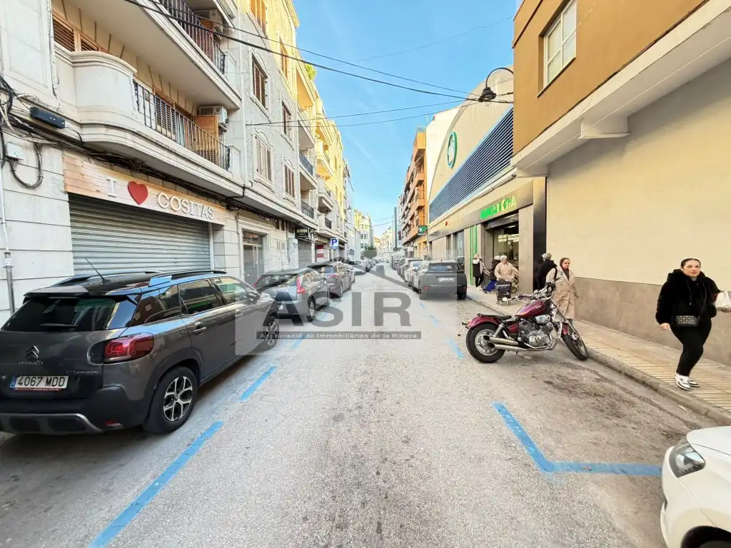Gewerbefläche zur Miete in Calle Francesc Arbona