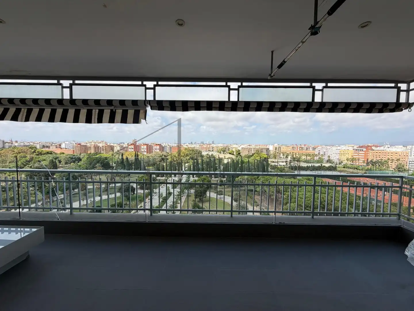 Terrassa de Pis de lloguer en Valencia amb Aire condicionat, Calefacció i Terrassa