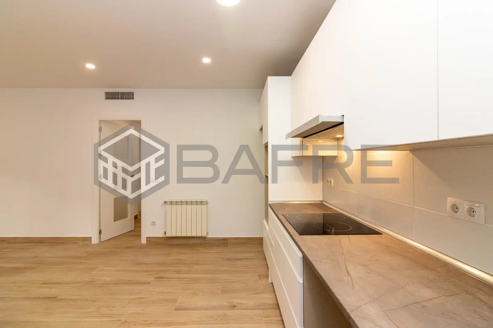 Piso en venta en Madrid con Calefacción