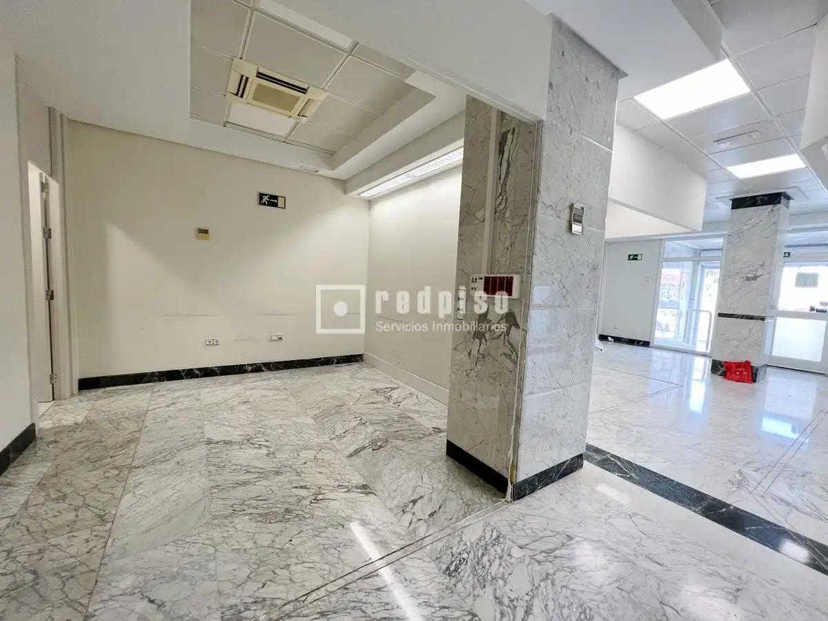 Local en venta en Málaga con Aire acondicionado
