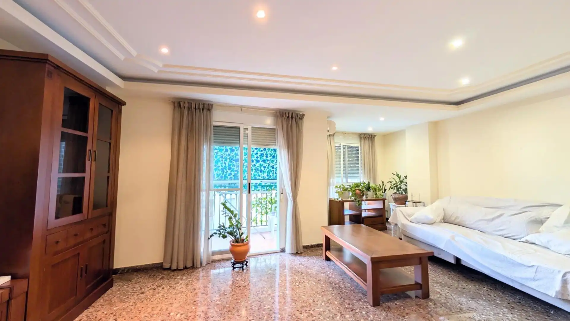 Living room of Flat for sale in Elche / Elx  with Air Conditioner and Balcony