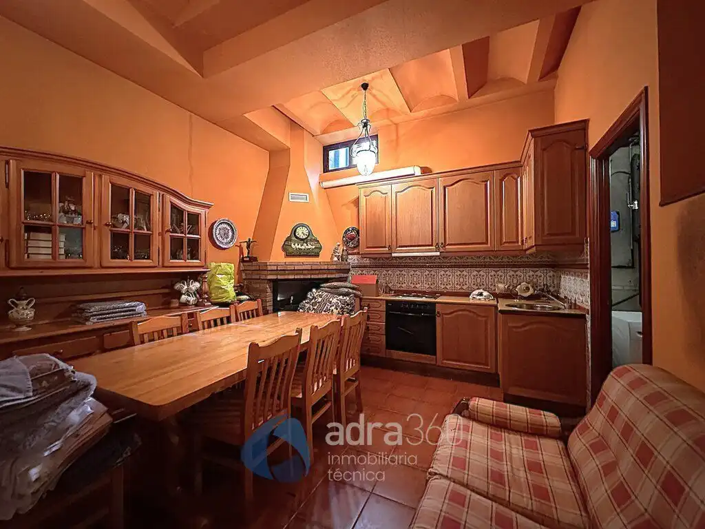 Cocina de Casa o chalet en venta en  Logroño con Aire acondicionado, Calefacción y Jardín privado