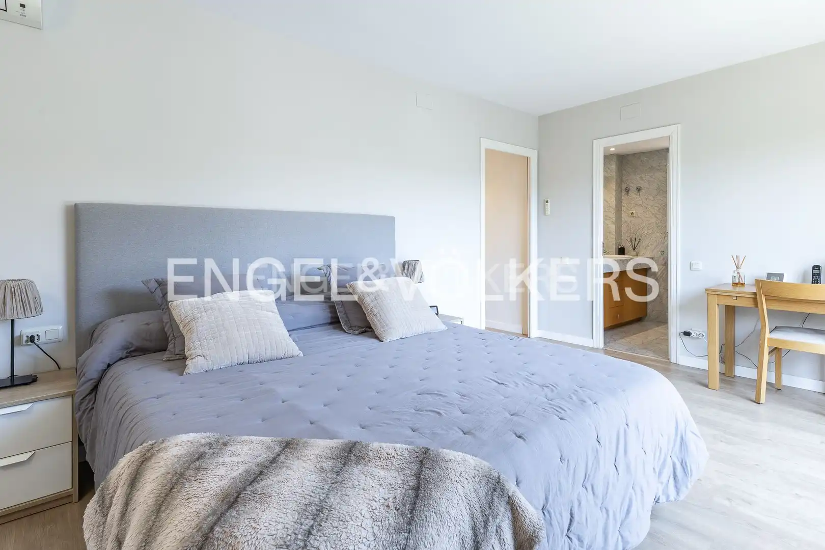Habitación de Casa o chalet en venta en El Masnou con Aire acondicionado, Calefacción y Jardín privado