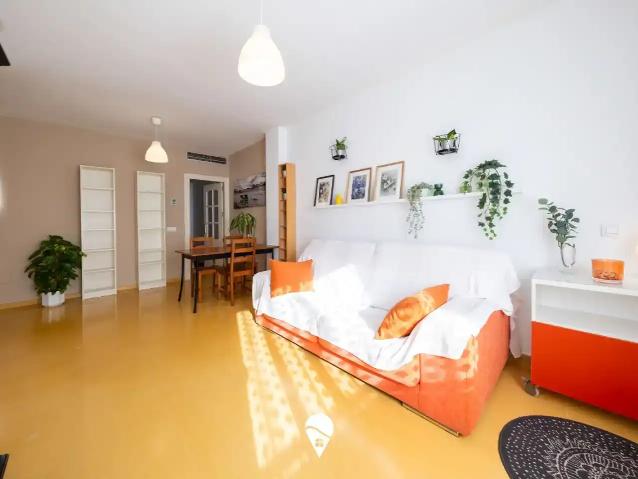 Sala de estar de Piso en venta en Roquetas de Mar con Amueblado y Balcón