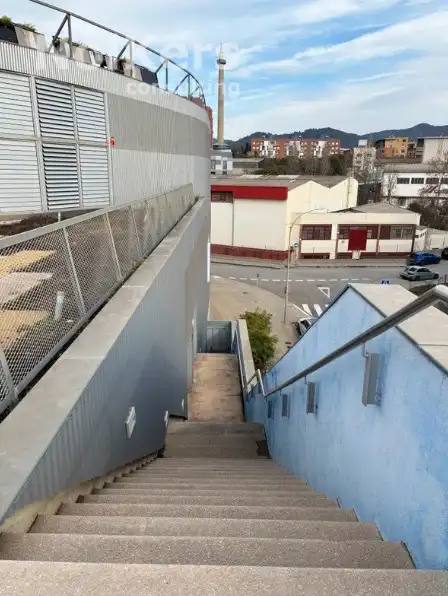 Vista exterior de Oficina de lloguer en Sant Just Desvern amb Aire condicionat, Calefacció i Terrassa