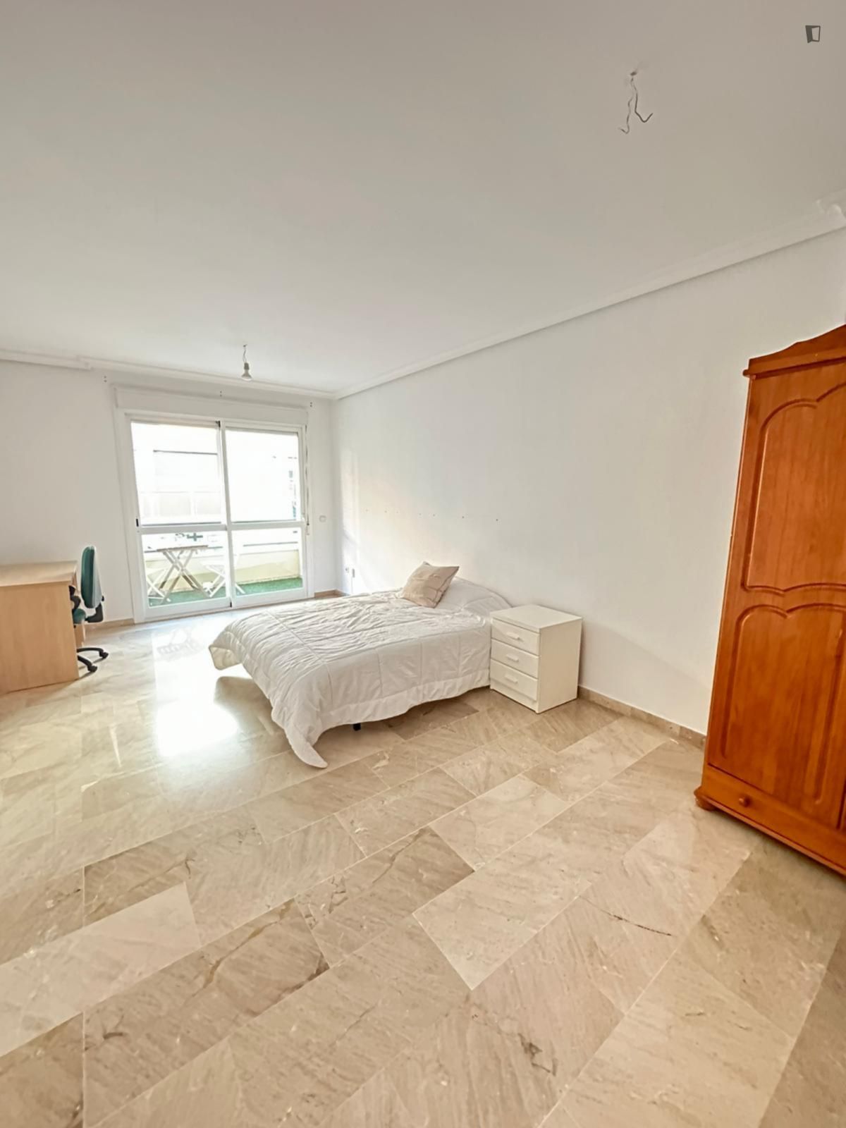 Apartment to share in Tablero Bajo - Arruzafilla