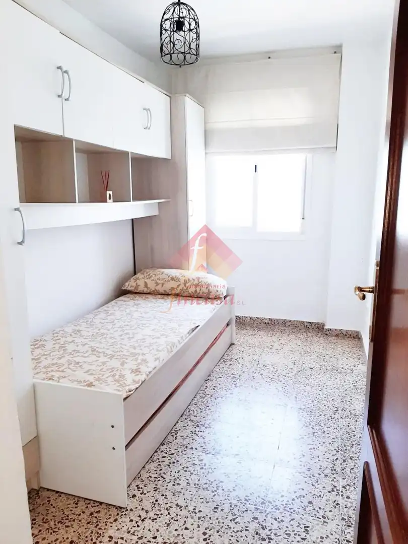 Flat with terrace to rent in Casco Histórico, imagen 7