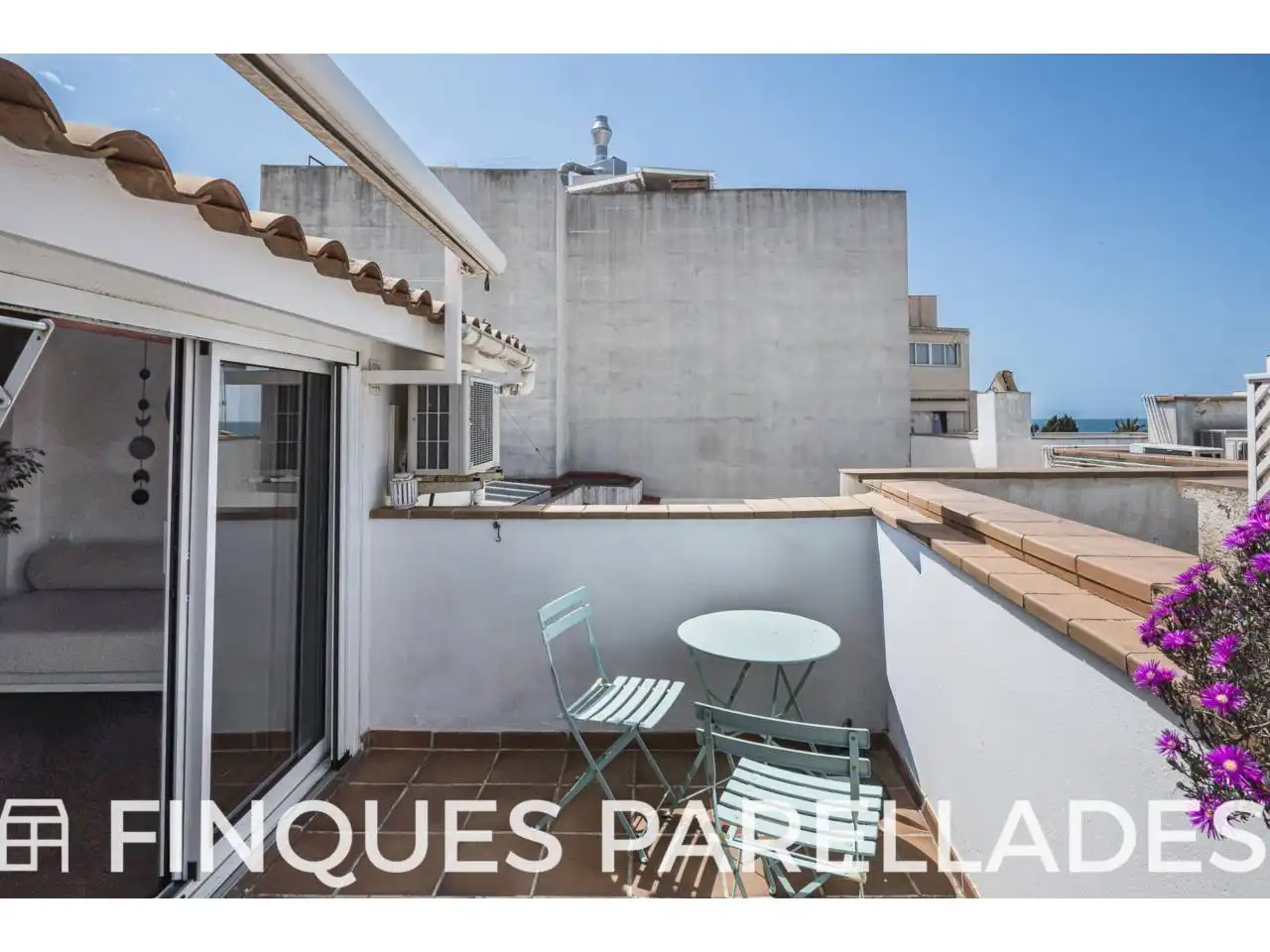 Terrasse von Dachboden zum Verkauf in Sitges mit Klimaanlage, Heizung und Terrasse