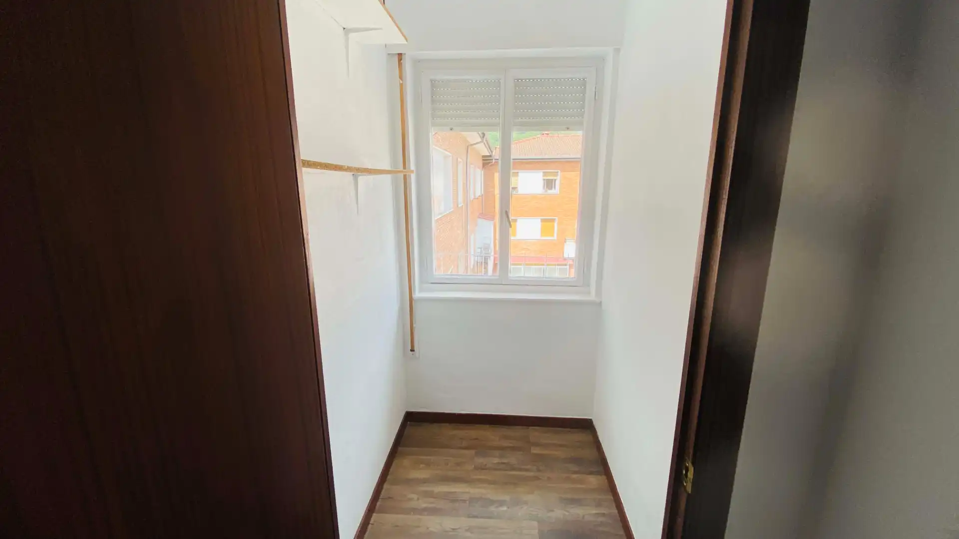 Habitación de Piso de alquiler en San Martín del Rey Aurelio con Trastero, Amueblado y Horno