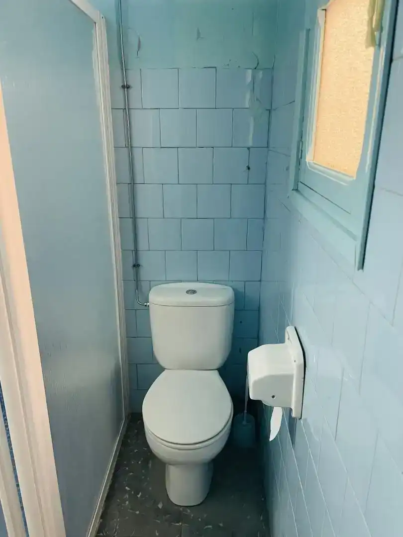 Bany de Pis en venda en Ayora amb Balcó