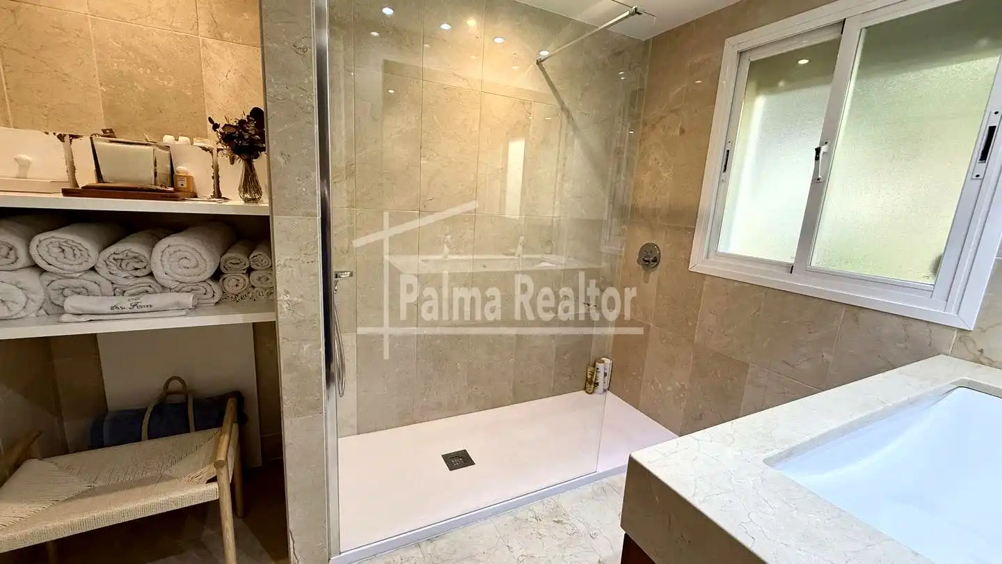 Bany de Dúplex en venda en  Palma de Mallorca amb Aire condicionat, Calefacció i Jardí privat