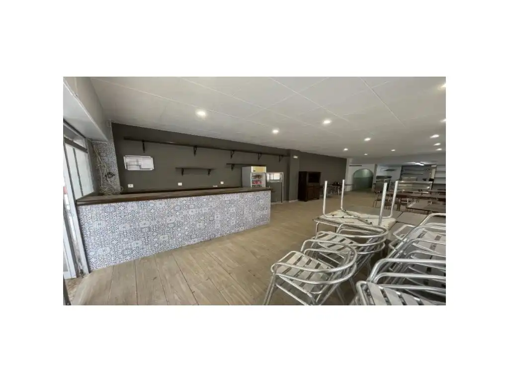 Local comercial en venta en Sector Muga b, imagen 2