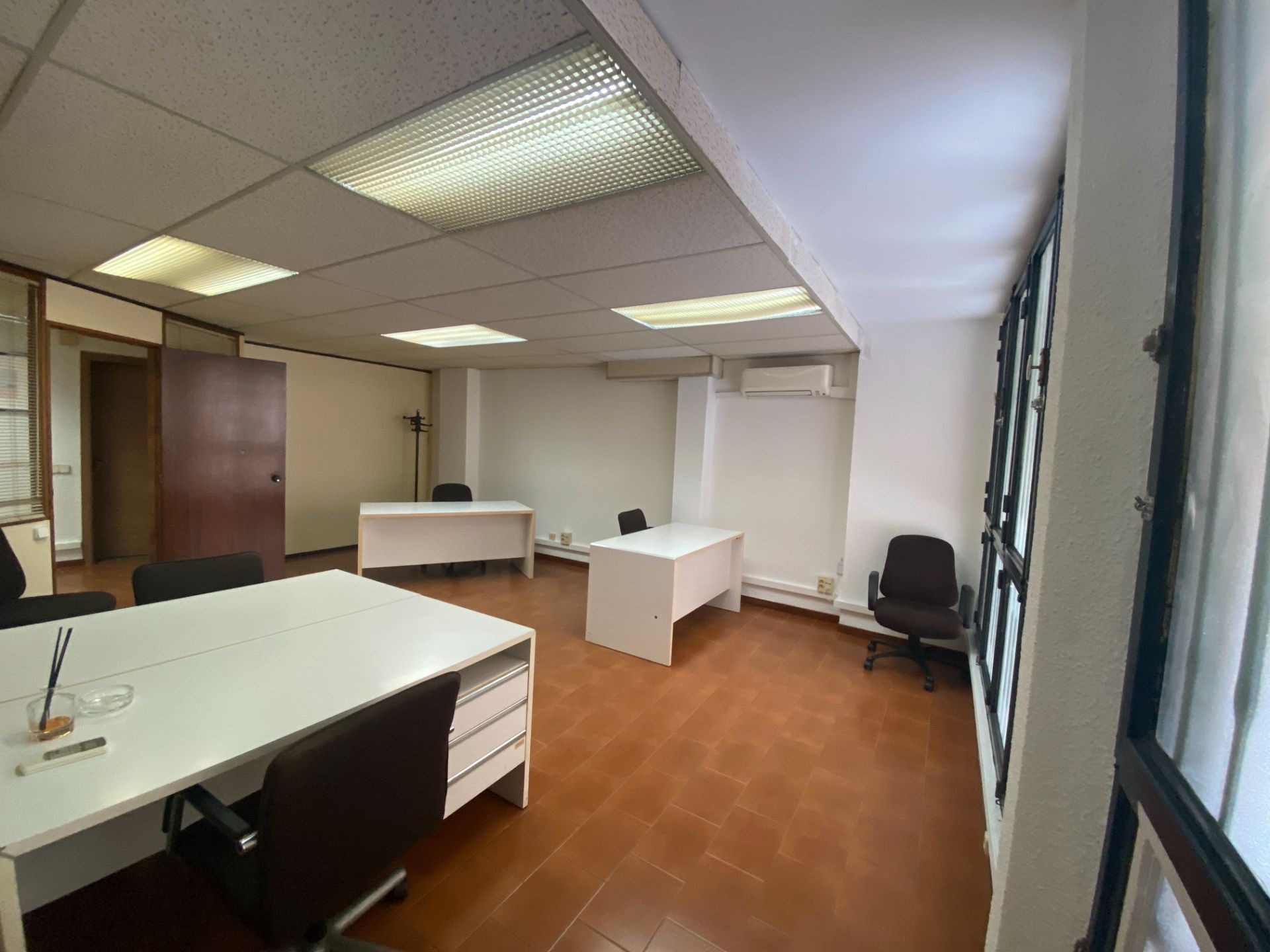 Premises to rent in Barri de les Corts, Les Corts
