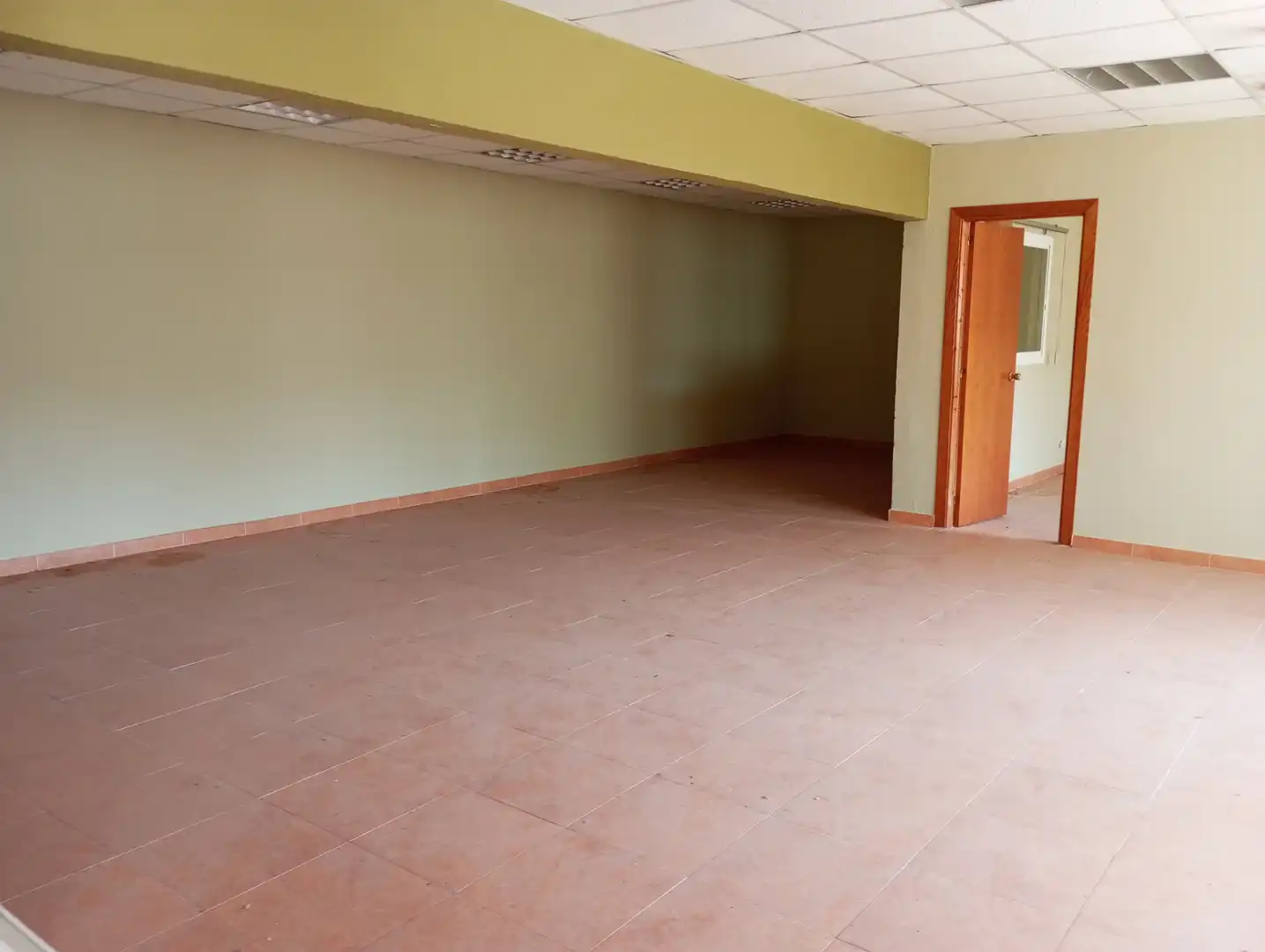 Nau industrial en venda en Épila amb Calefacció i Alarma
