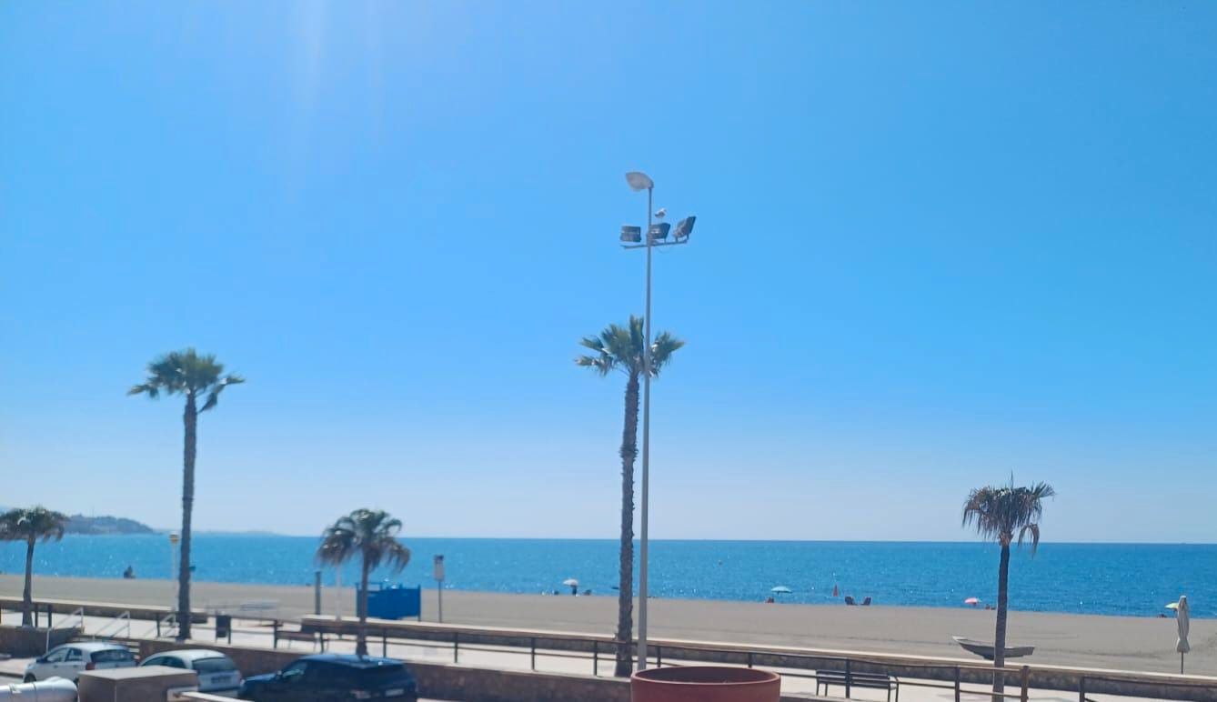 Vista exterior de Casa o chalet en venta en Vélez-Málaga con Terraza