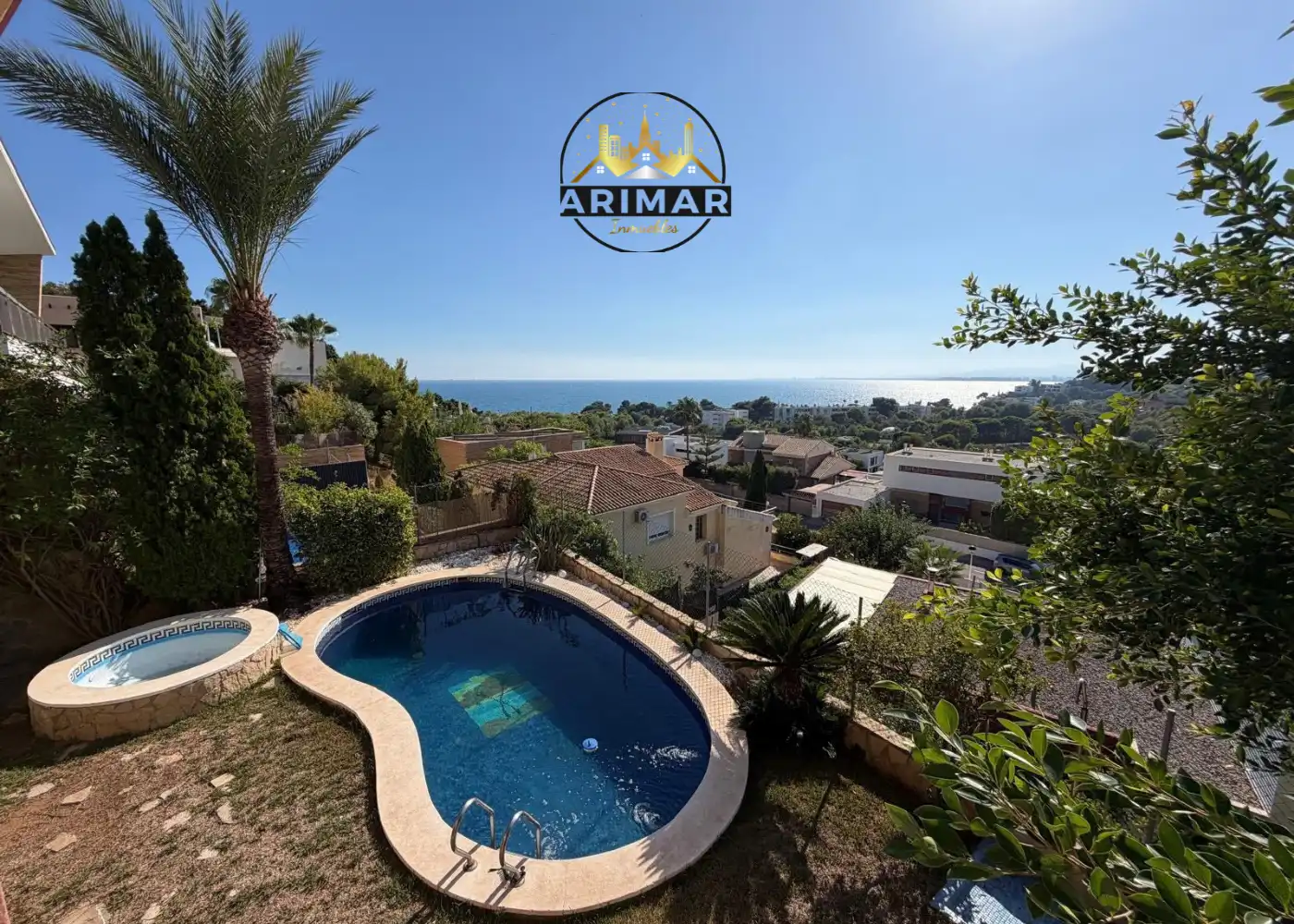 Villa mit Pool zum Verkauf in La Renegà - Torre Bellver - Les Platgetes