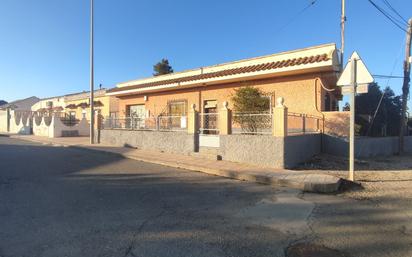 Vista exterior de Casa o xalet en venda en Cartagena amb Terrassa i Piscina