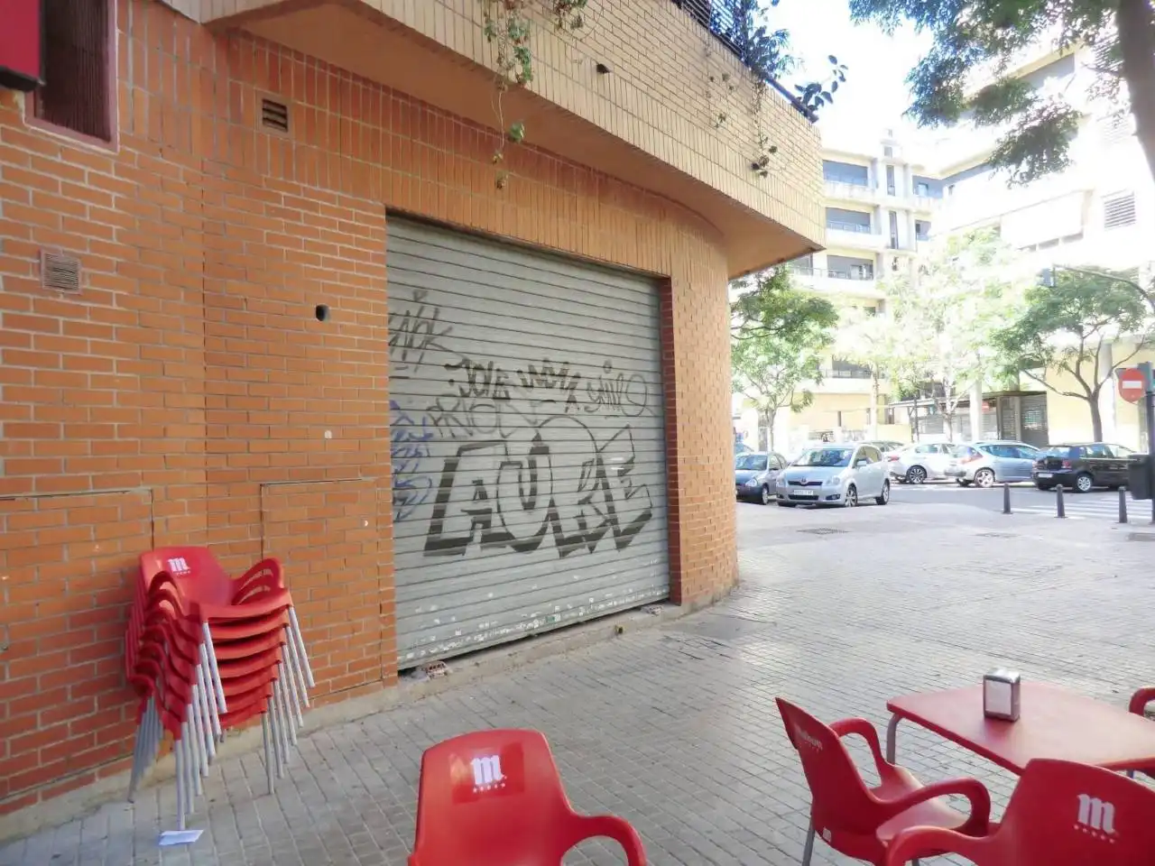 Vista exterior de Local en venta en Valencia