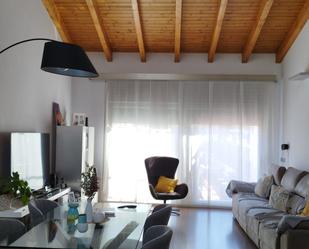 Sala d'estar de Casa o xalet en venda en Sabadell amb Aire condicionat i Terrassa