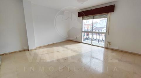 Foto 5 de Pis en venda a Plaza Constitucion, El Garrobo, Sevilla