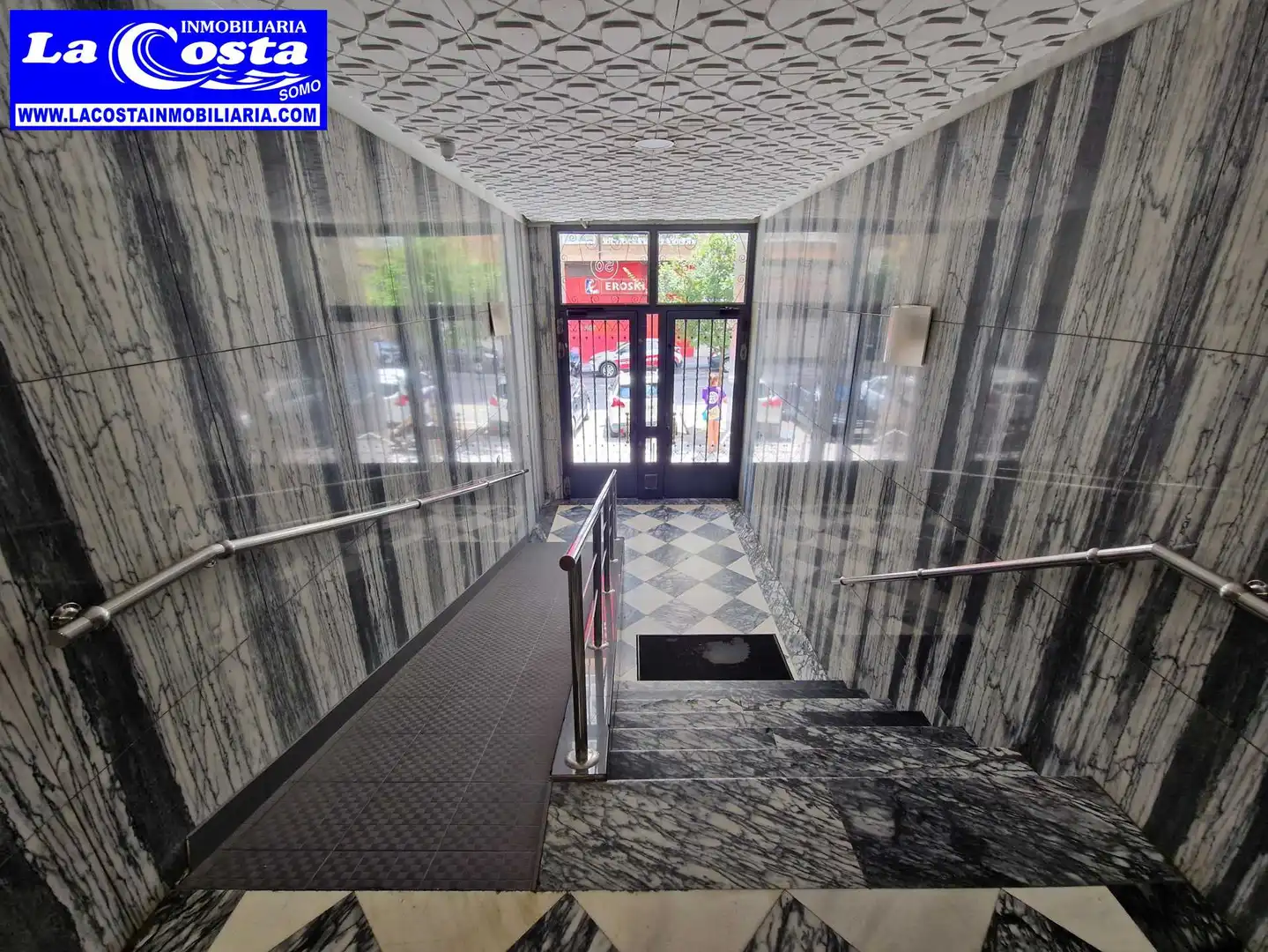 Flat for sale in Santander  with Parquet flooring, Oven and Washing machine