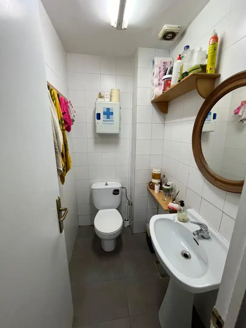 Badezimmer von Geschaftsraum zum Verkauf in Mollet del Vallès