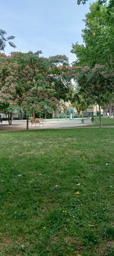 Vista exterior de Piso en venta en Mejorada del Campo con Calefacción y Amueblado