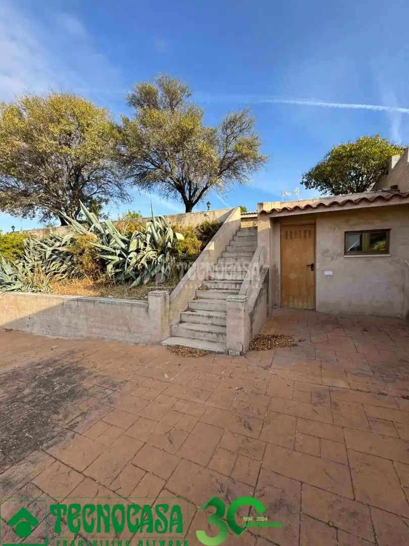 Vista exterior de Casa o chalet en venta en Albarreal de Tajo con Piscina