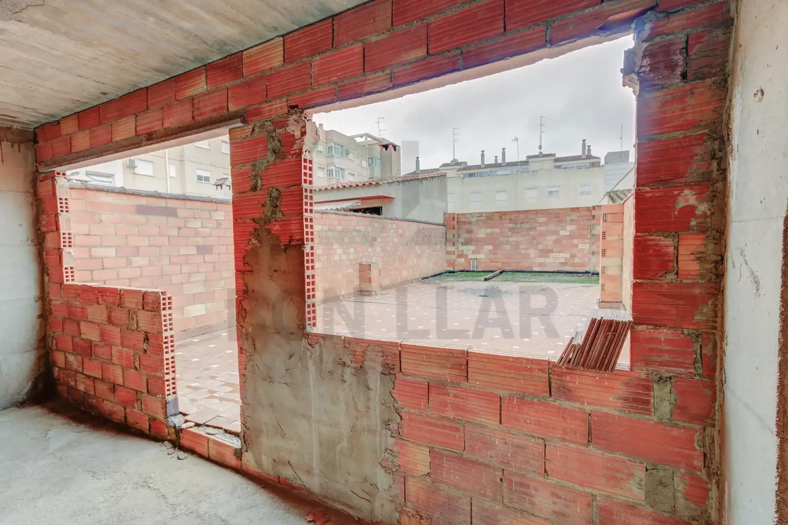 Terraced house with terrace for sale in CORTS VALENCIANES 20, imagen 13