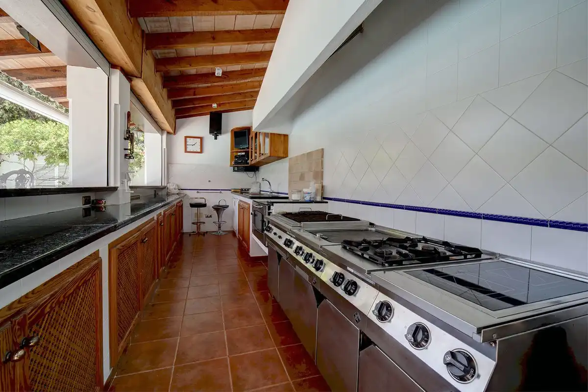 House with pool for sale in Estepona Pueblo, imagen 16