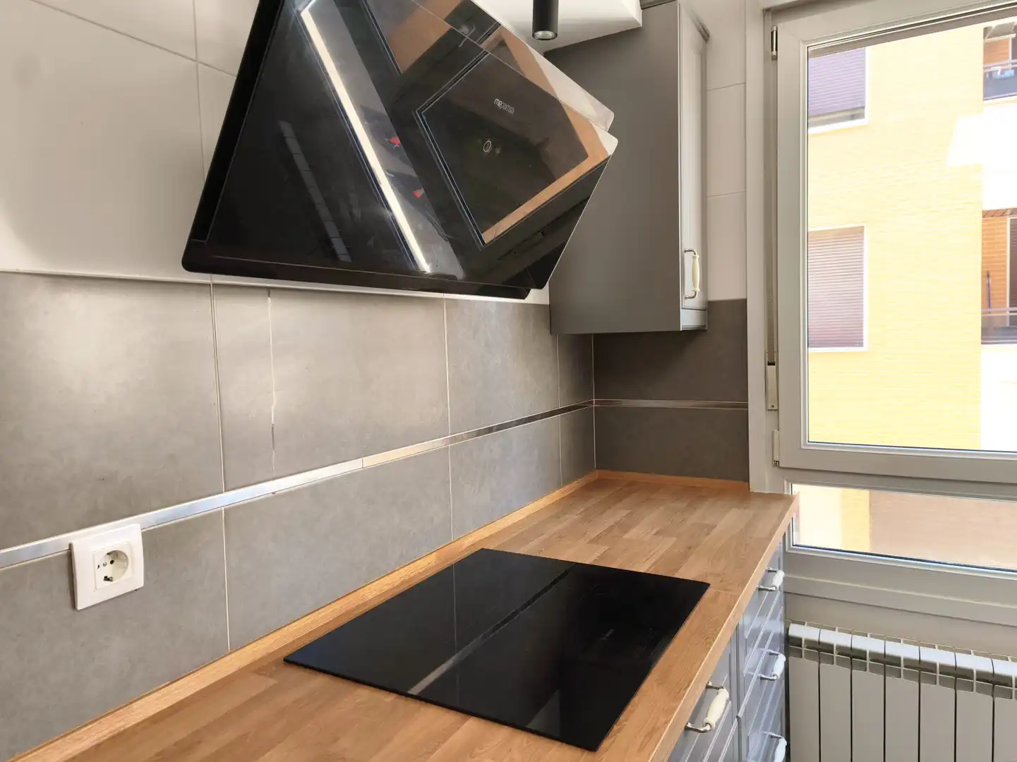 Kitchen of Flat for sale in Entrena  with Air Conditioner, Heating and Parquet flooring