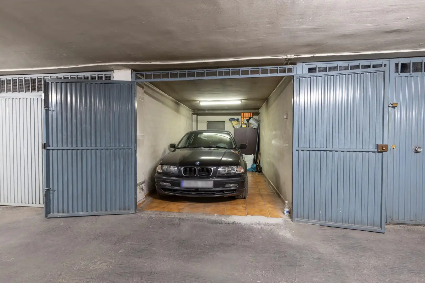Parking of Flat for sale in Granada  with Parquet flooring and Storage room