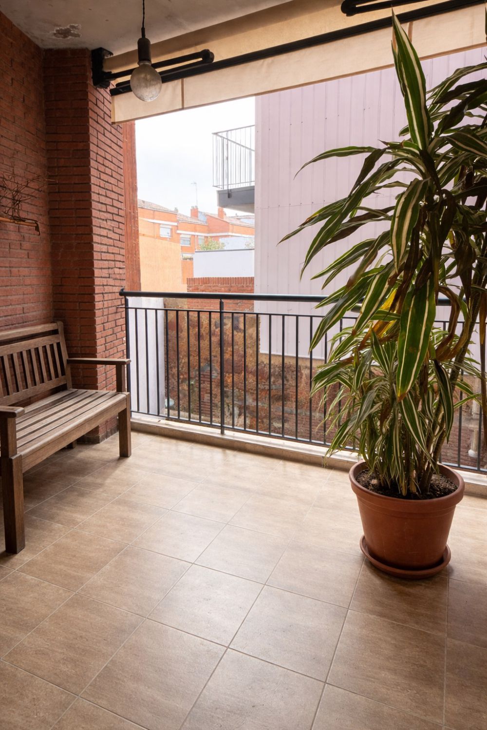 Balcony of Flat for sale in Sant Boi de Llobregat  with Air Conditioner, Parquet flooring and Terrace